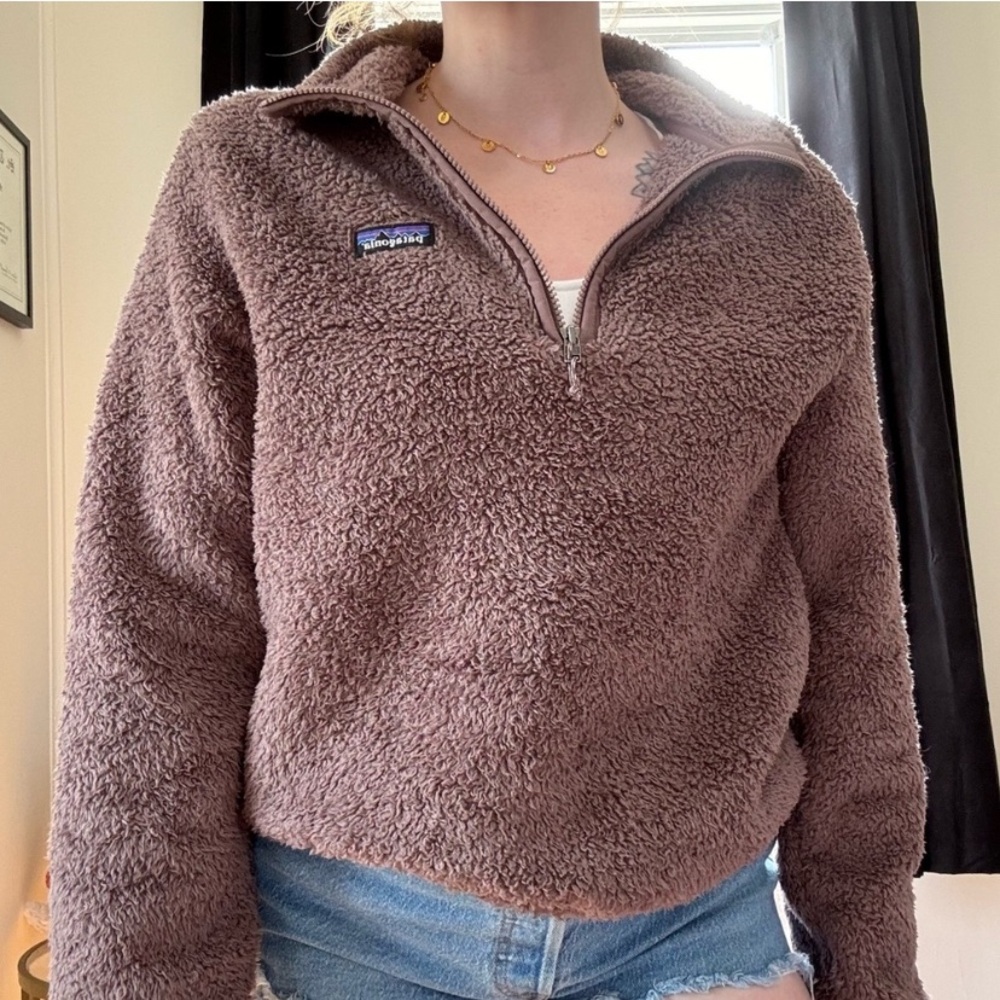 Patagonia Women's purple Fleece Jacket L